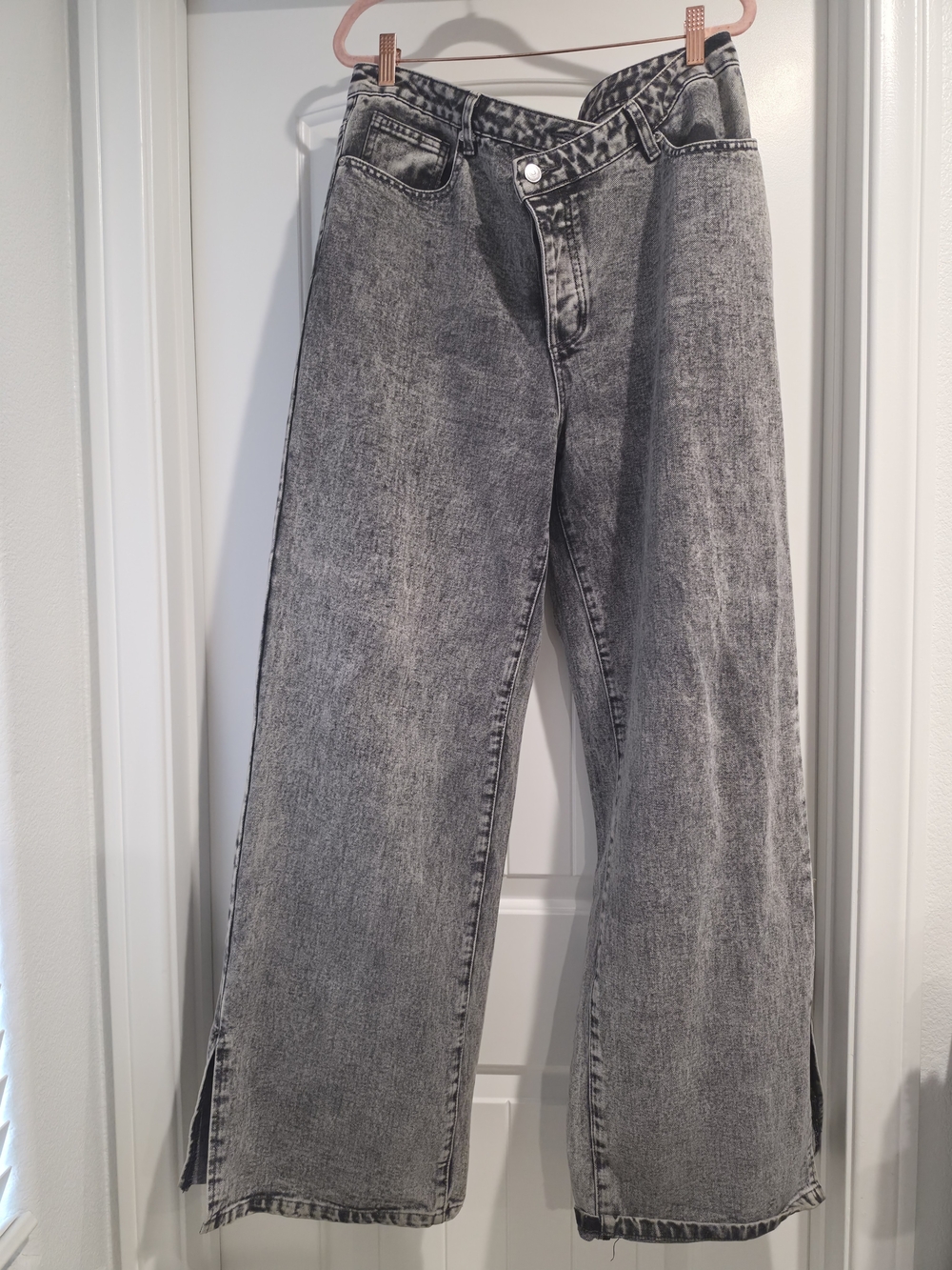 Fashion Nova Grey Acid-Wash Relaxed Women’s Jeans 100% Cotton